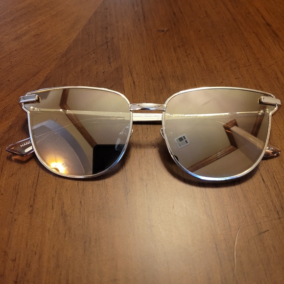 Le Specs Luxe Pharaoh 1602099 Hand Polished Sunglasses - Picture 4 of 12